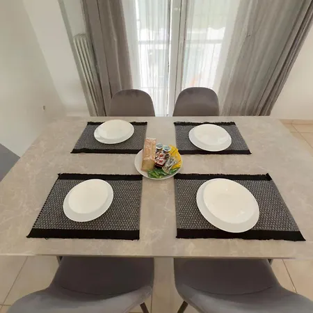 Matrozou Spacious 95sqm In Koukaki